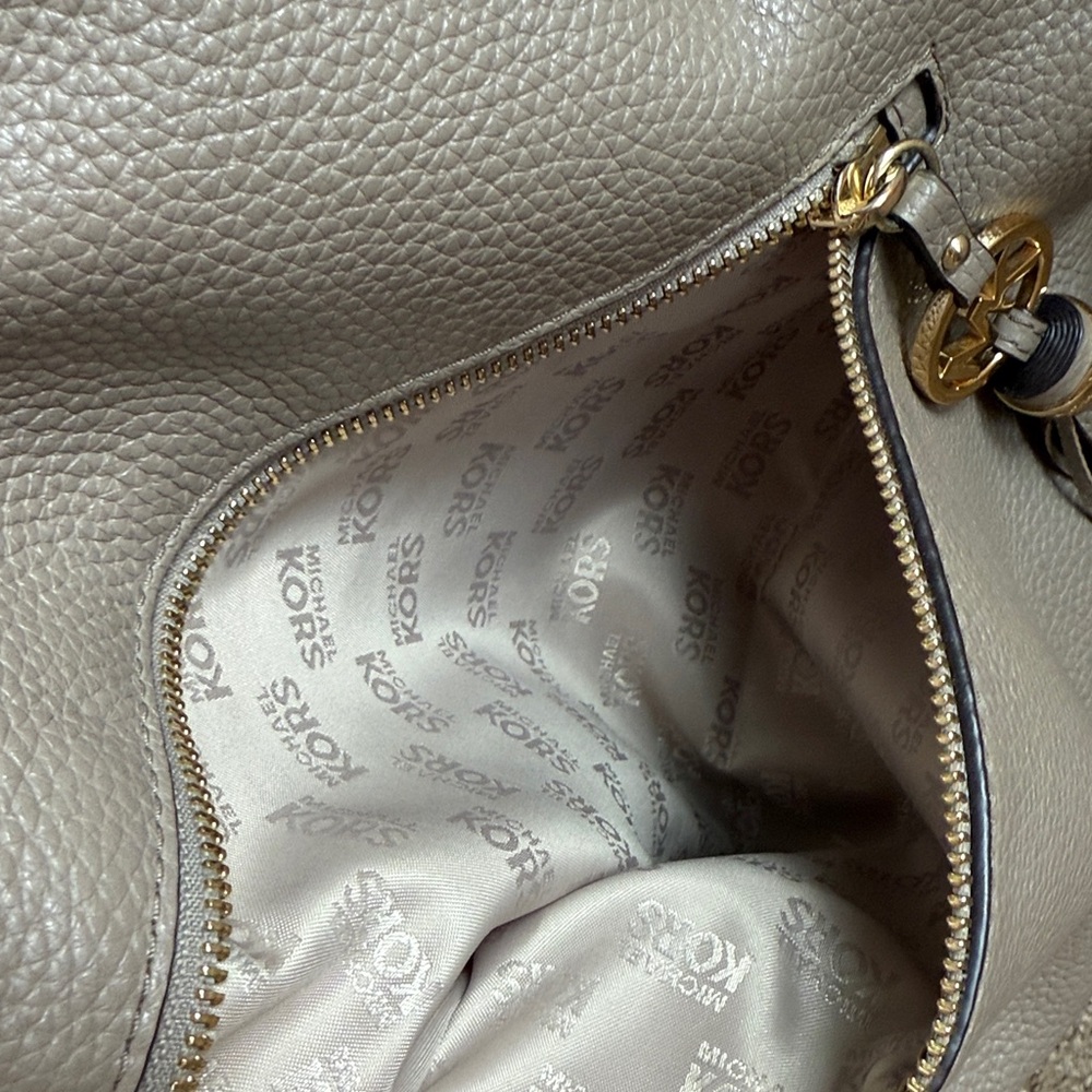 Michael Kors Light Brown Leather Tote Bag with Gold Details - Picture 11 of 11